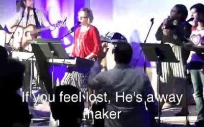 Prophetic Conference Session 16 June,18,2017 Kim Abbott Worship